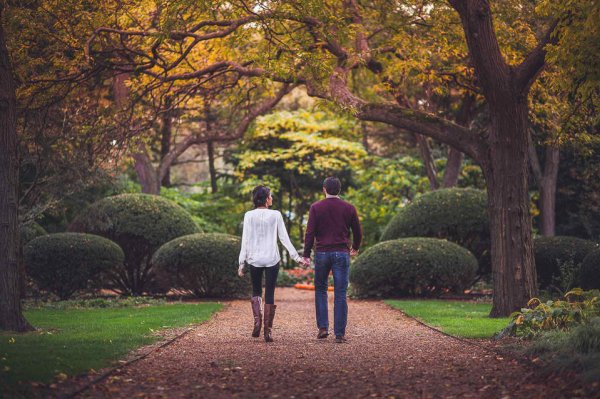 A Walk in the Park | Simple Daytime Date Ideas That Are Actually Romantic