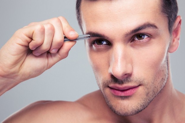 Man Plucking Eyebrows | Men's All-Important Guide To Have Well-Groomed Eyebrows 