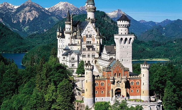 Neuschwanstein castle | The Top Travel Destinations In Europe