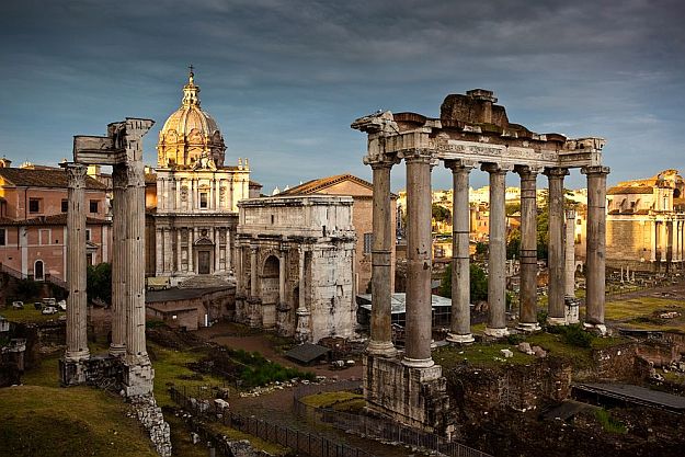 The Roman Forum | The Top Travel Destinations In Europe